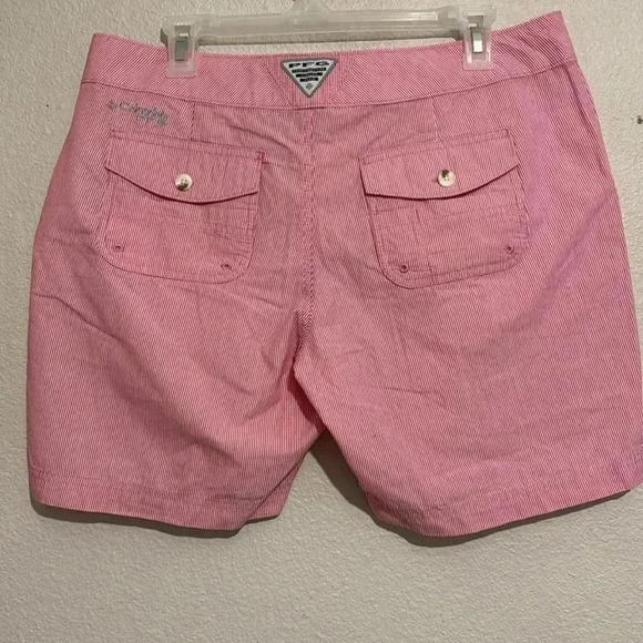 Columbia PFG Omni Shade Super Bonehead Red & White Fishing Shorts - Picture 5 of 5